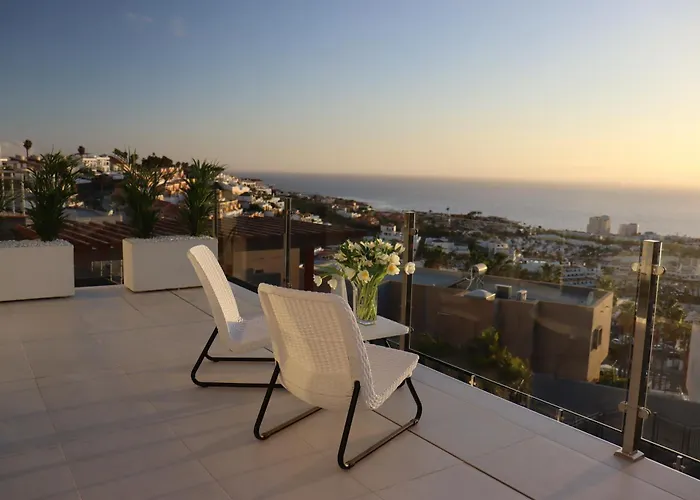 Azure Sky - Panoramic Ocean View, Luxury, San Eugenio Villa *