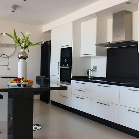 Villa Azure Sky - Panoramic Ocean View, Luxury, San Eugenio *
