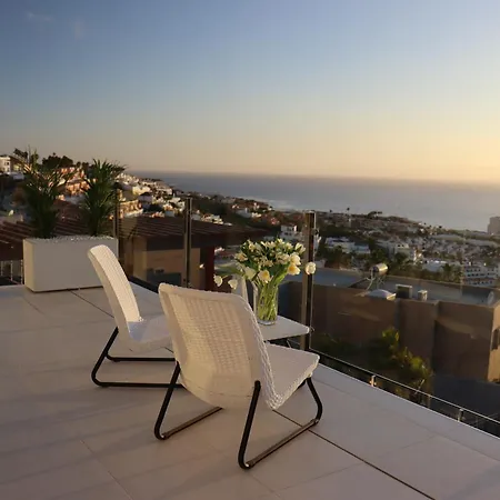 Azure Sky - Panoramic Ocean View, Luxury, San Eugenio Villa *