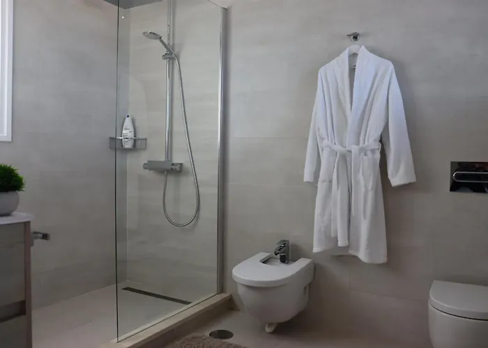 Azure Sky - Panoramic Ocean View, Luxury, San Eugenio