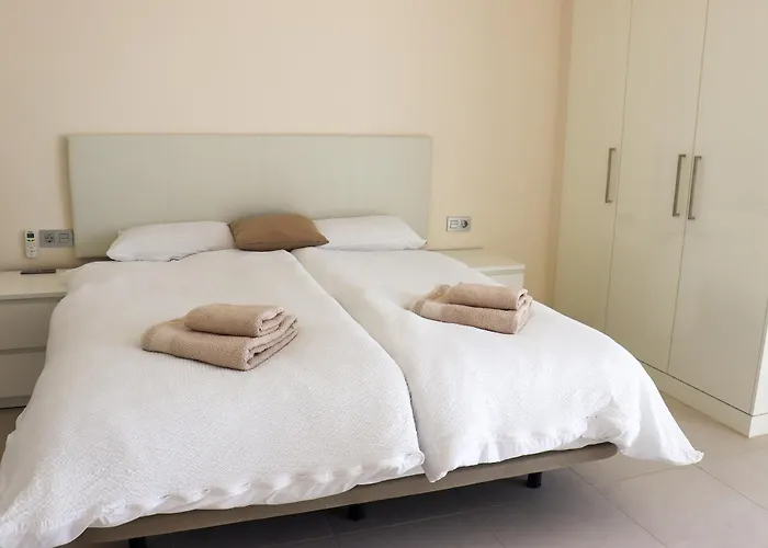 Azure Sky - Panoramic Ocean View, Luxury, San Eugenio *